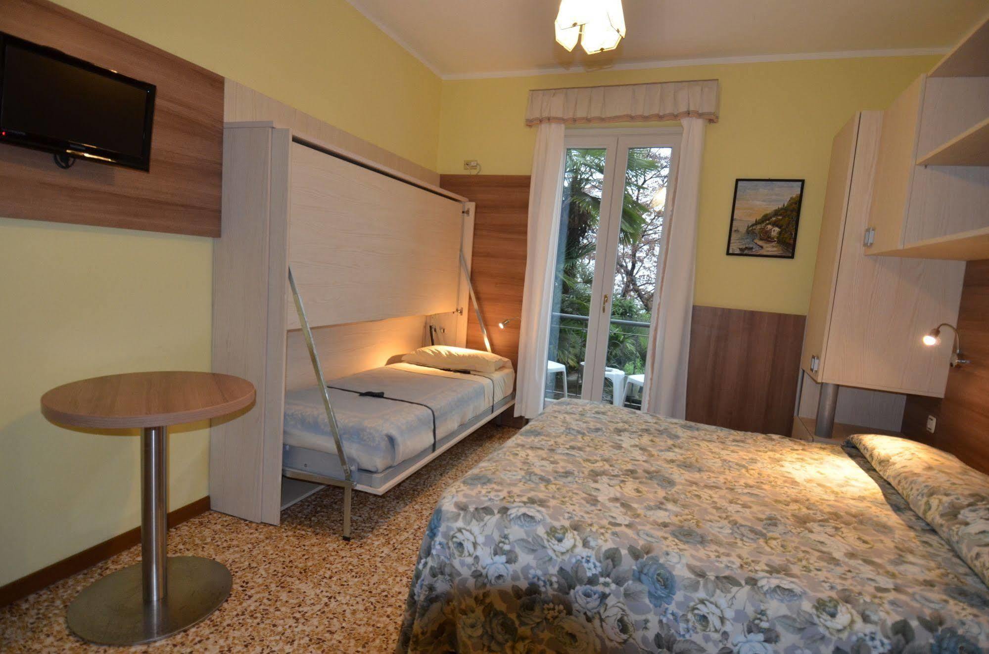 Hotel Villa Ruscello Baveno Luaran gambar